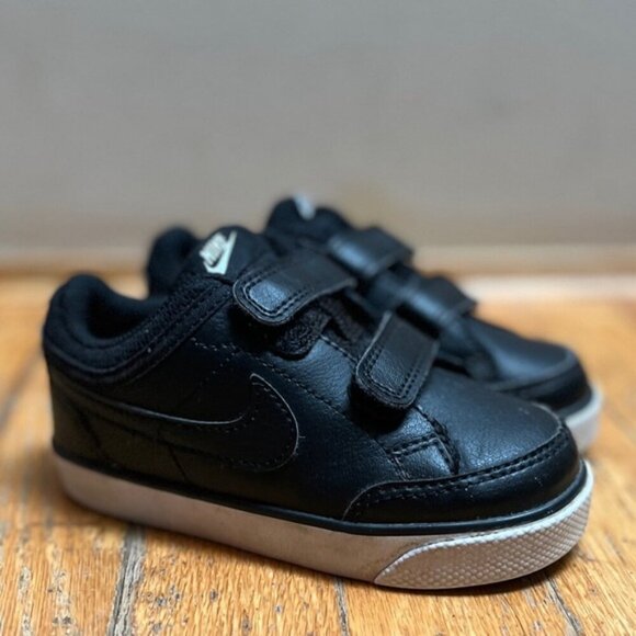 Nike Capri 3 Leather 'Black White' velcro sneakers Sz 8C - Picture 1 of 10